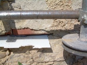 Durchschneideverfahren bei Mauertrockenlegung